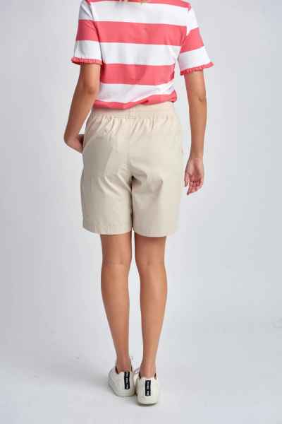 Goondiwindi Cotton - Relaxed Cotton Shorts - Beige - Womens Fashion (1)